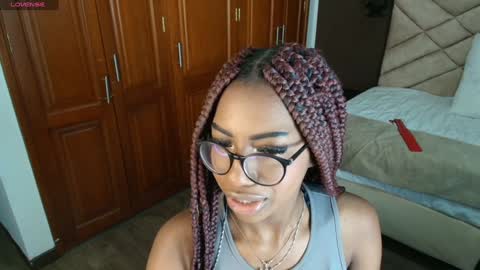 Snapshot of raqueljones_ chatting on 01.26.25 Raquel online show from 01.26.25