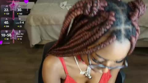 Snapshot of raqueljones_ chatting on 02.16.25 Raquel online show from 02.16.25