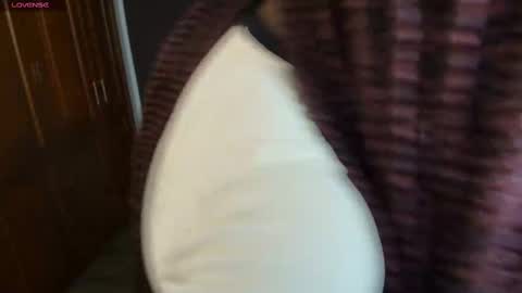 Snapshot of raqueljones_ chatting on 03.04.25 Raquel online show from 03.04.25