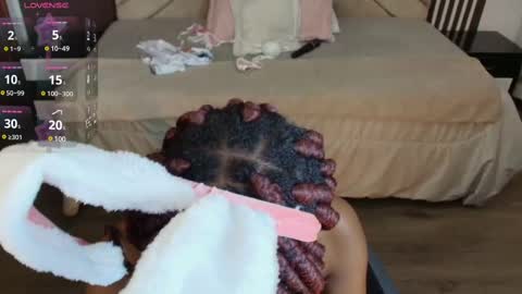 Snapshot of raqueljones_ chatting on 03.09.25 Raquel online show from 03.09.25