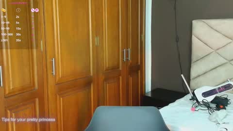 Snapshot of raqueljones_ chatting on 09.15.25 Raquel online show from 09.15.25