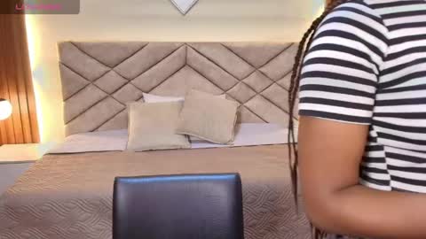 Snapshot of raqueljones_ chatting on 04.21.26 Raquel online show from 04.21.26