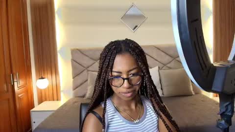 Snapshot of raqueljones_ chatting on 05.19.26 Raquel online show from 05.19.26