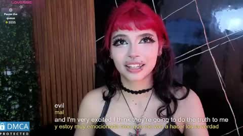 Snapshot of raven_rox_ chatting on 05.11.26 raven_rox_ online show from 05.11.26