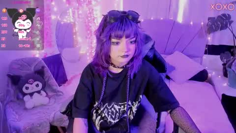 Snapshot of ravencollen chatting on 02.27.26 ravencollen online show from 02.27.26