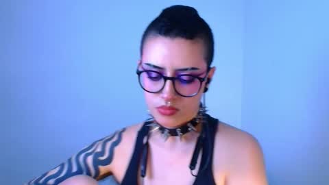 ravendarkness_ online show from 04.23.26