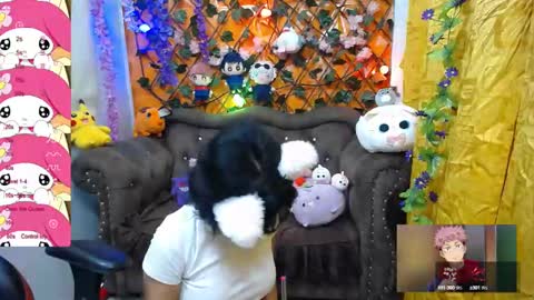 Snapshot of ravenn_20 chatting on 02.14.25 RavenN online show from 02.14.25