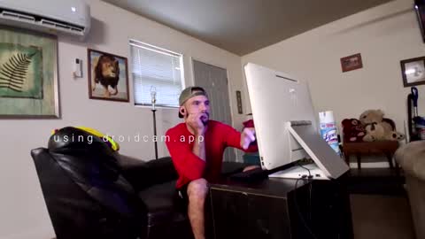 Snapshot of ravenwings5235 chatting on 10.26.25 ravenwings5235 online show from 10.26.25