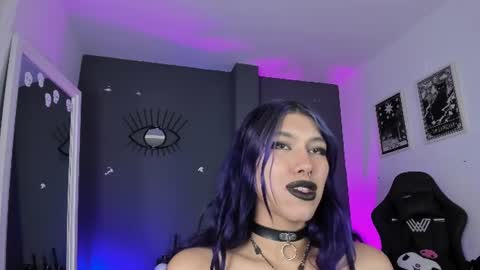 Snapshot of ravenwitch_ chatting on 06.10.26 Raven Witch online show from 06.10.26