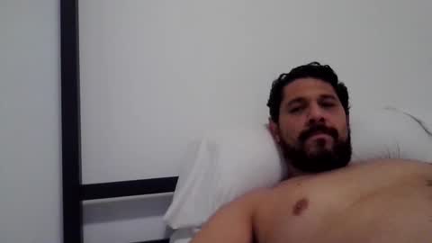 Snapshot of ravic2023 chatting on 10.19.25 ravic2023 online show from 10.19.25