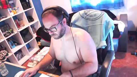 ravingr3d3 online show from 02.12.25