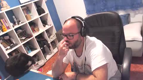 ravingr3d3 online show from 09.29.25