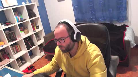 ravingr3d3 online show from 12.04.25