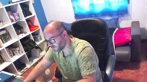 ravingr3d3 online show from 06.30.26
