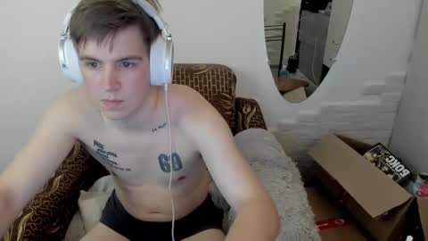 Snapshot of ray_hill chatting on 11.14.25 Ray online show from 11.14.25