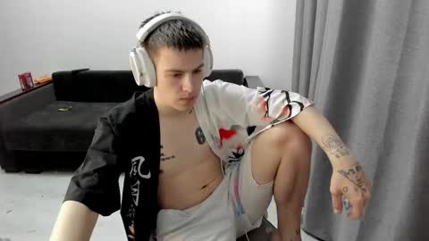 Snapshot of ray_hill chatting on 03.31.26 Ray online show from 03.31.26