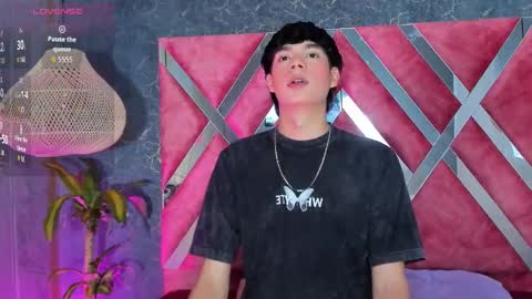 Rayan Connor online show from 09.19.25