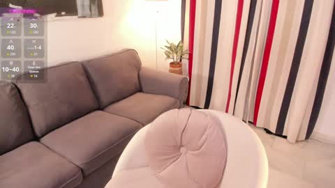 Snapshot of raychell_black chatting on 10.18.25 Raychell Black online show from 10.18.25