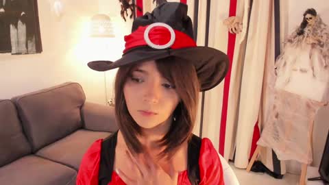 Snapshot of raychell_black chatting on 10.30.25 Raychell Black online show from 10.30.25