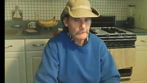 Ray online show from 10.10.25