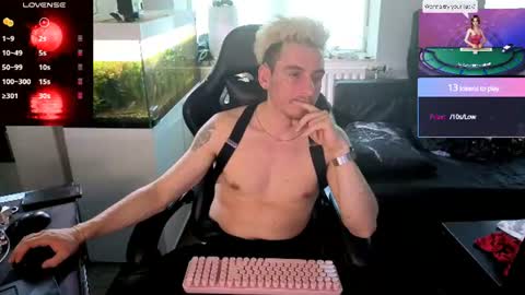Rayzel White online show from 07.01.26