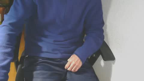 Snapshot of rbn_solo chatting on 03.08.25 White Eagle online show from 03.08.25