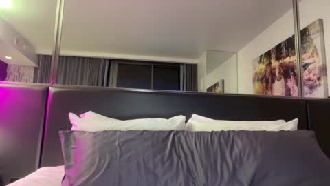 Snapshot of realjadebri chatting on 12.16.24 Jade online show from 12.16.24