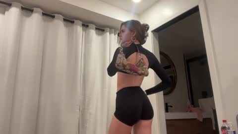 Snapshot of realjadebri chatting on 01.03.25 Jade online show from 01.03.25