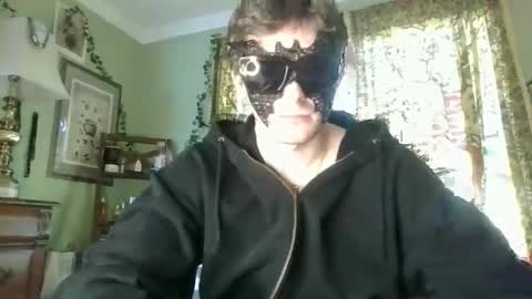 Snapshot of realzademeadows chatting on 04.20.26 realzademeadows online show from 04.20.26