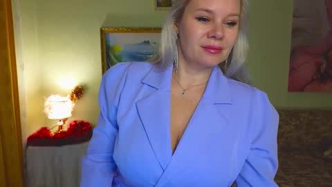 Im a little sick. Ill be back soon. online show from 12.16.25