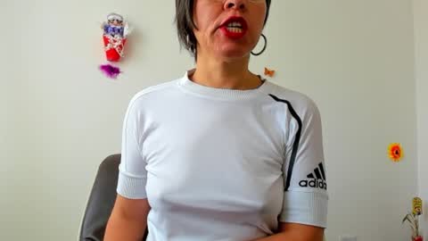 Rebbeca online show from 12.25.24