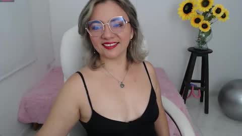 REBECA online show from 09.23.25