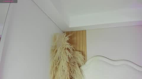 rebeca_taylor_ online show from 03.04.26