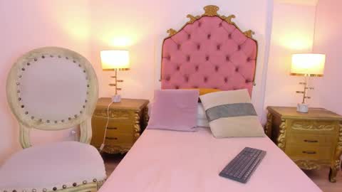 Rebeca Whatsson online show from 01.02.25