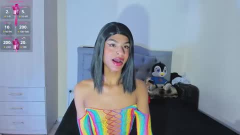 Snapshot of rebecca_adad18 chatting on 01.24.25 rebecca online show from 01.24.25