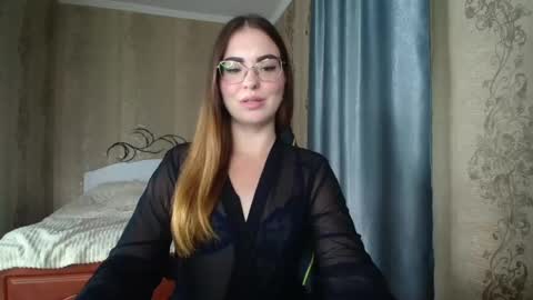Snapshot of rebecca_ccaa chatting on 06.13.26 Rebecca online show from 06.13.26