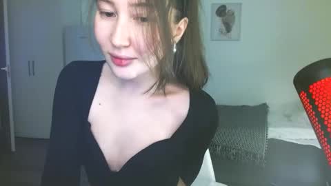 Lets talk here 33.  online show from 02.06.25