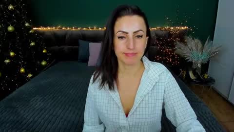 rebecca_diamonds online show from 01.08.25