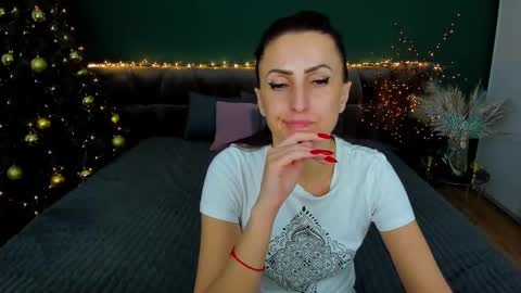 rebecca_diamonds online show from 01.12.25