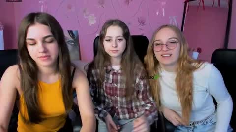 rebecca_smile_ online show from 04.16.26