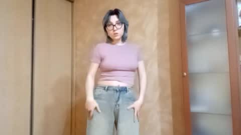 Snapshot of rebeckaaspinwall chatting on 02.06.26 Zoe online show from 02.06.26