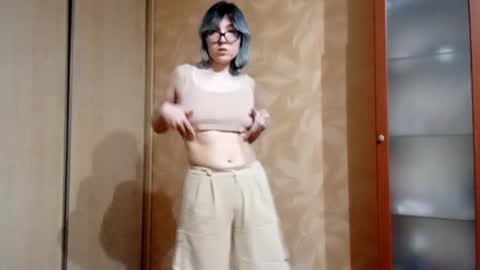 Snapshot of rebeckaaspinwall chatting on 03.20.26 Zoe online show from 03.20.26