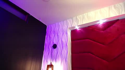 Snapshot of rebeka_baker chatting on 01.11.25 REBEKA online show from 01.11.25