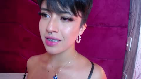 Snapshot of rebeka_baker chatting on 01.29.25 REBEKA online show from 01.29.25