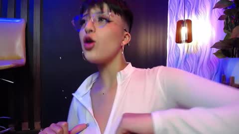 Snapshot of rebeka_baker chatting on 02.01.25 REBEKA online show from 02.01.25