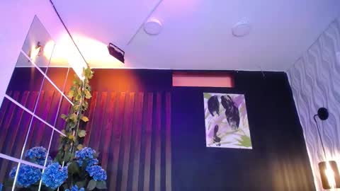 Snapshot of rebeka_baker chatting on 03.12.25 REBEKA online show from 03.12.25