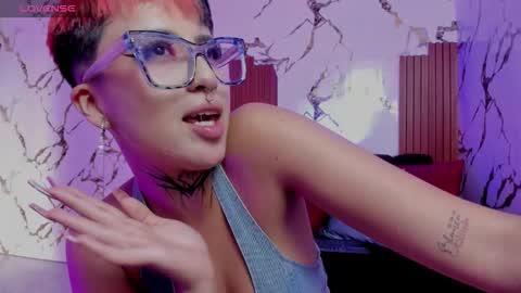 Snapshot of rebeka_baker chatting on 09.24.25 REBEKA online show from 09.24.25