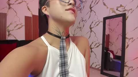 Snapshot of rebeka_baker chatting on 11.02.25 REBEKA online show from 11.02.25