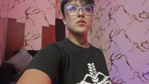 Snapshot of rebeka_baker chatting on 11.07.25 REBEKA online show from 11.07.25