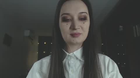 AnnaAnnet online show from 04.07.26